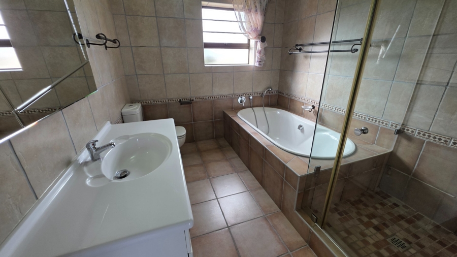 4 Bedroom Property for Sale in Dana Bay Western Cape